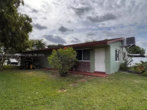 2128-2130 N 14th Ave, Hollywood, FL 33020