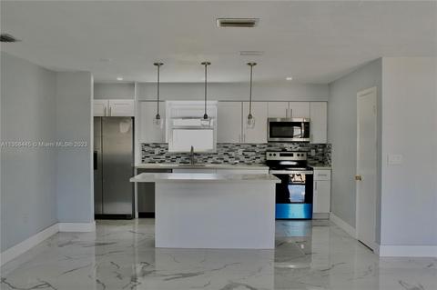 7540 Raleigh St, Hollywood, FL 33024