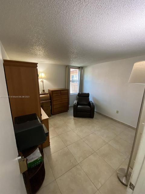 1900 W 68th St #D205, Hialeah, FL 33014 photo 11