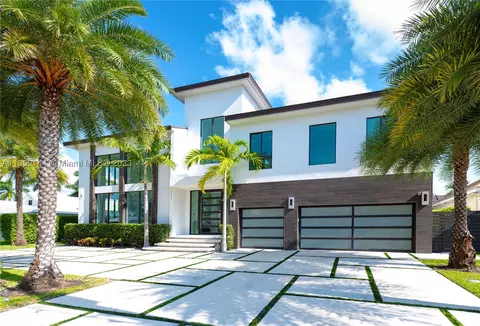3201 NE 58th St, Fort Lauderdale, FL 33308