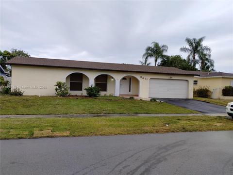 9611 NW 24th Ct, Sunrise, FL 33322