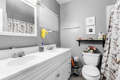 914 W 65th St, Hialeah, FL 33012 photo 22