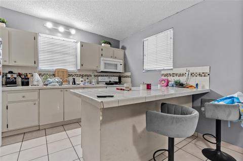 914 W 65th St, Hialeah, FL 33012 photo 25