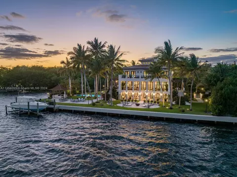 View/Area - 3080 Munroe Dr, Miami, FL 33133 photo 4 of 7