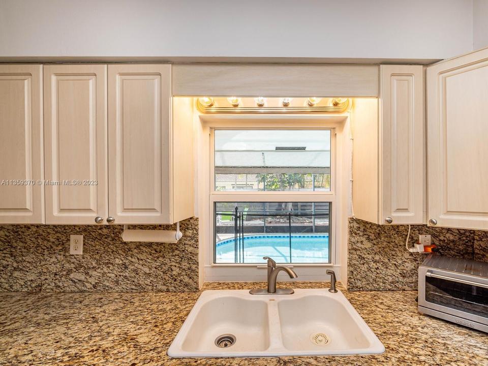 2060 NE 54th St, Fort Lauderdale, FL 33308 photo 18