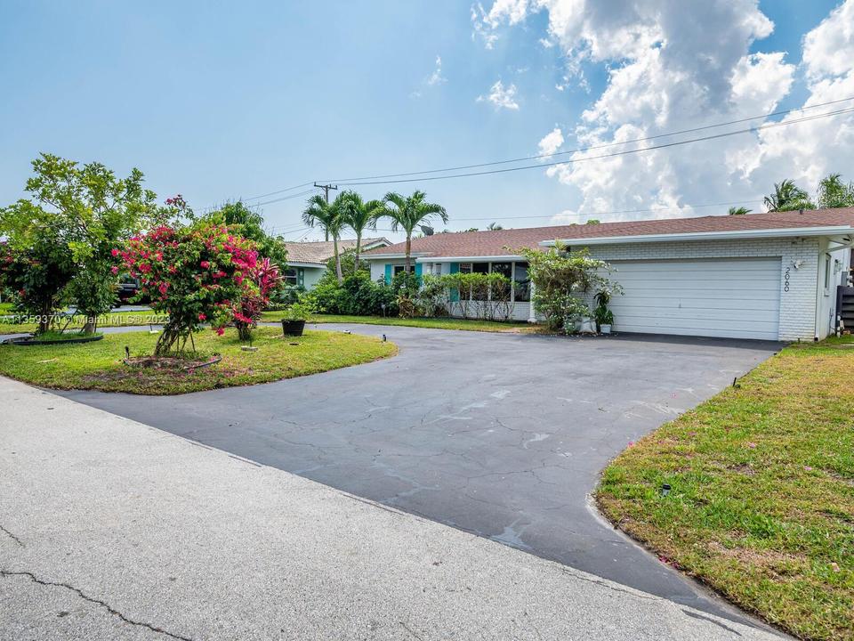  2060 NE 54th St, Fort Lauderdale, FL 33308 photo 3
