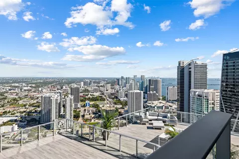 851 NE 1st Ave #PH 5302, Miami, FL 33132