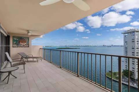 1800 NE 114th St #1707, Miami, FL 33181