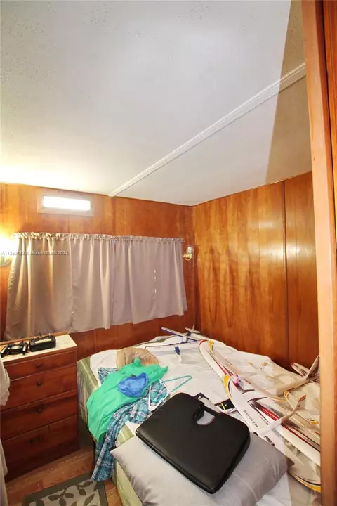Bedroom - 1043 12th St, Okeechobee, FL 34974 photo 6 of 7