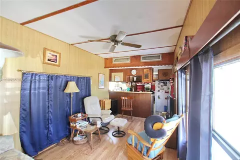 Living - 1043 12th St, Okeechobee, FL 34974 photo 5 of 7