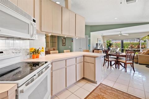 260 Brier Cir, Jupiter, FL 33458 photo 8