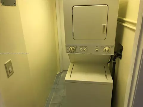 308 E 43rd St, Hialeah, FL 33013 photo 60