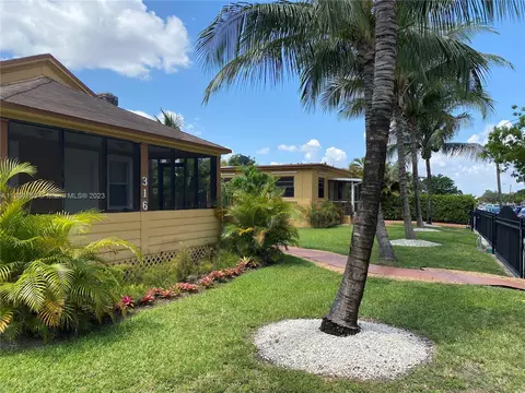 308 E 43rd St, Hialeah, FL 33013 photo 6