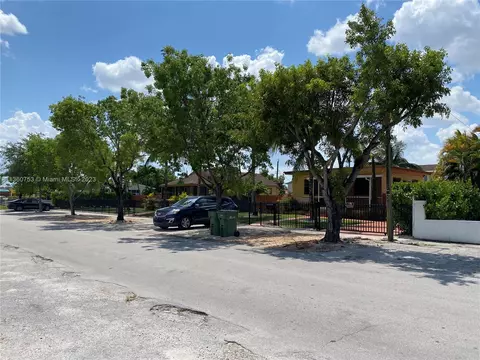 308 E 43rd St, Hialeah, FL 33013 photo 13