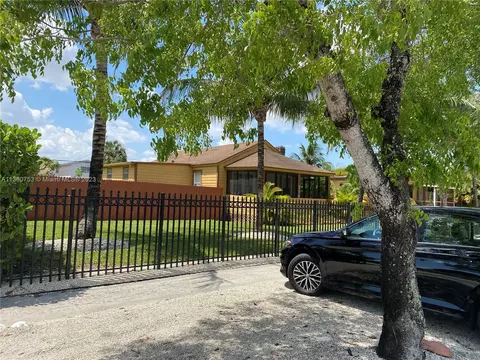 308 E 43rd St, Hialeah, FL 33013 photo 10
