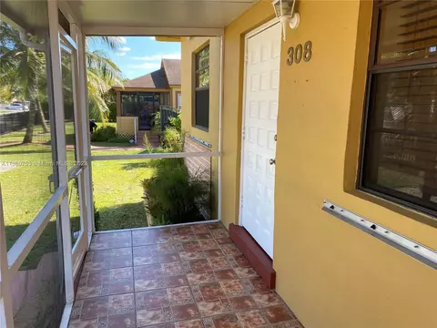 308 E 43rd St, Hialeah, FL 33013 photo 3
