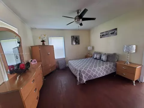 308 E 43rd St, Hialeah, FL 33013 photo 59