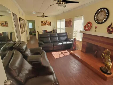 308 E 43rd St, Hialeah, FL 33013 photo 61