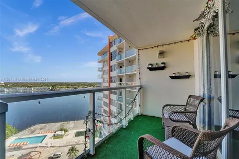 1351 NE Miami Gardens Dr #1524E, Miami, FL 33179