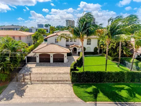 1950 NE 118 Rd, North Miami, FL 33181