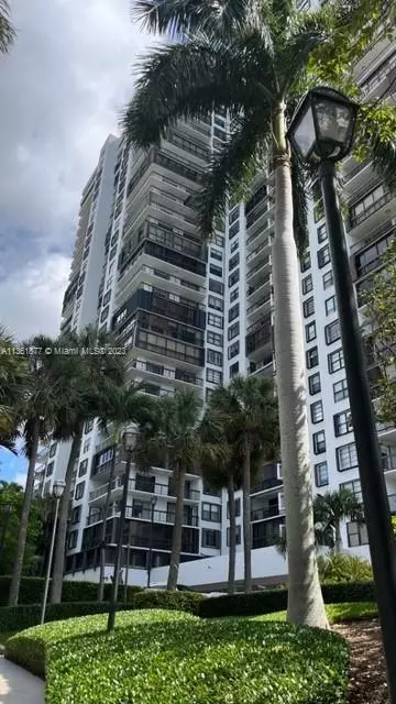 2333 Brickell Ave #1116, Miami, FL 33129