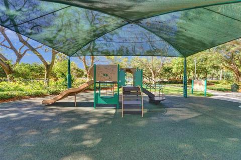 2147 Montpeliar, Weston, FL 33326 photo 70