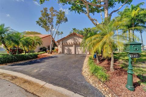 2147 Montpeliar, Weston, FL 33326 photo 4