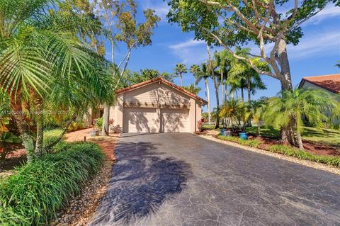 2147 Montpeliar, Weston, FL 33326 photo 6