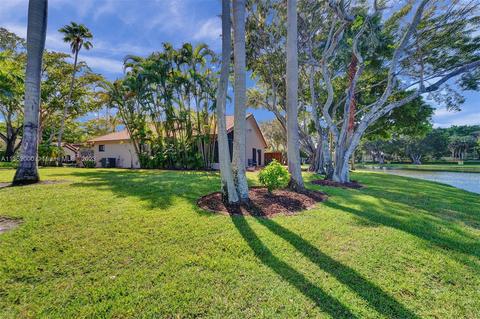 2147 Montpeliar, Weston, FL 33326 photo 54