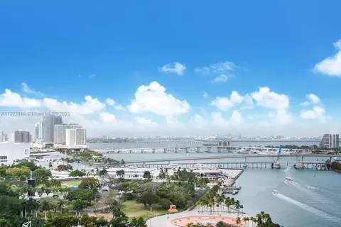 325 S Biscayne Blvd #2214, Miami, FL 33131