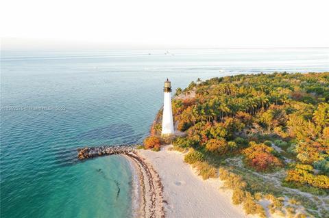 Undisclosed, Key Biscayne, FL 33149 photo 15