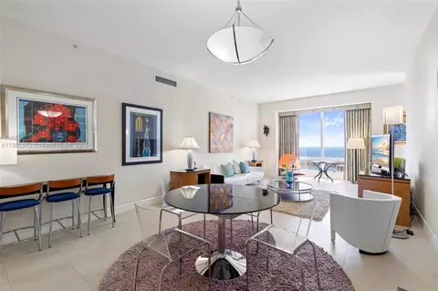 1425 Brickell Ave #42A, Miami, FL 33131