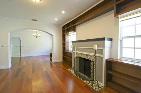 832 Majorca Ave, Coral Gables, FL 33134 photo 3
