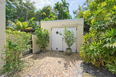832 Majorca Ave, Coral Gables, FL 33134 photo 14