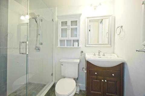 832 Majorca Ave, Coral Gables, FL 33134 photo 9