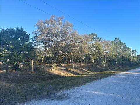448 Avenida Del Sur Ave, Clewiston, FL 33440