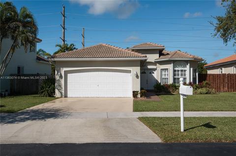 2710 Dunwoodie Pl, Homestead, FL 33035