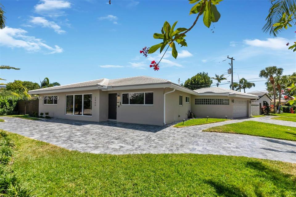  2400 Barbara Dr, Fort Lauderdale, FL 33316 photo 4