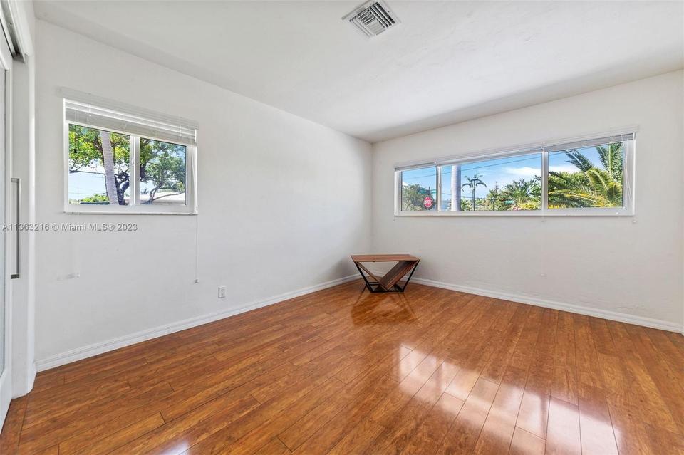  2400 Barbara Dr, Fort Lauderdale, FL 33316 photo 14