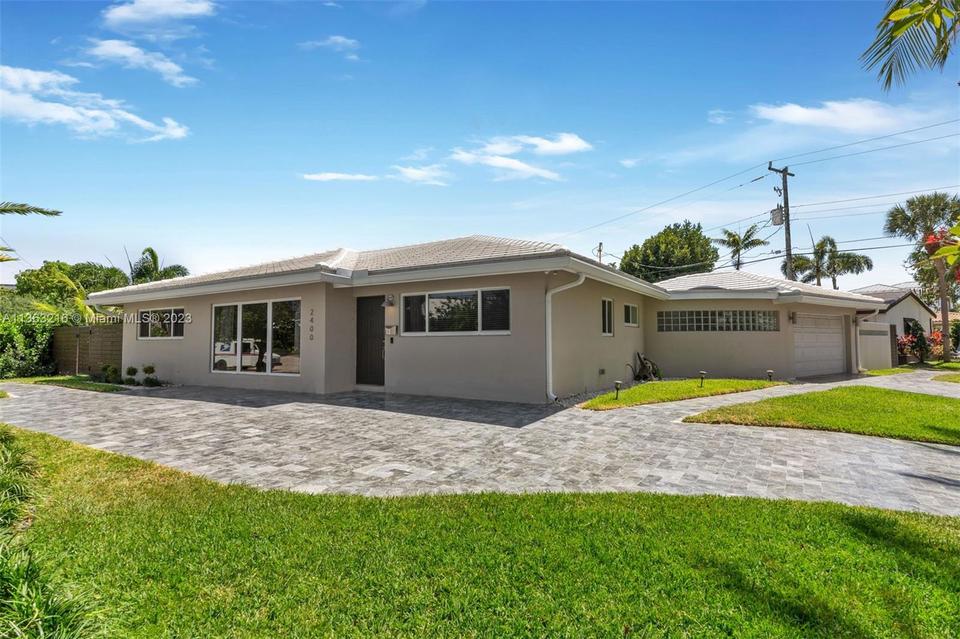  2400 Barbara Dr, Fort Lauderdale, FL 33316 photo 1