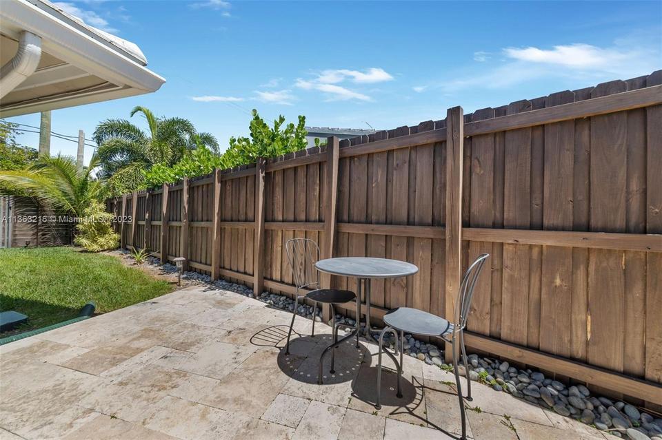  2400 Barbara Dr, Fort Lauderdale, FL 33316 photo 24