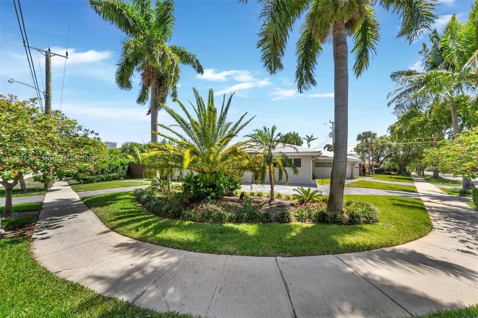  2400 Barbara Dr, Fort Lauderdale, FL 33316 photo 6