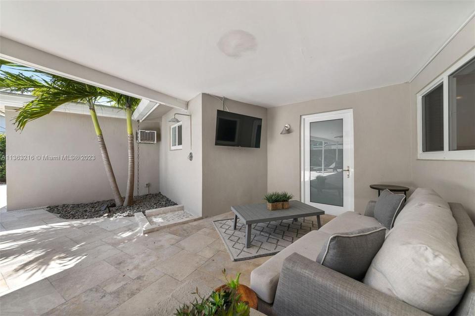  2400 Barbara Dr, Fort Lauderdale, FL 33316 photo 20