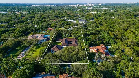 View/Area - 5745 SW 94th St, Pinecrest, FL 33156 photo 2 of 2