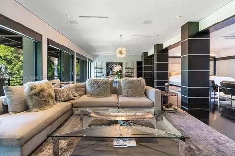 Living - 5745 SW 94th St, Pinecrest, FL 33156 photo 4 of 4