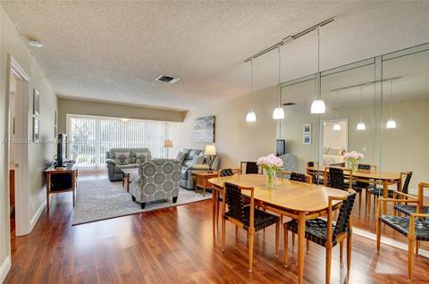 2400 Black Olive Blvd #203, Delray Beach, FL 33445