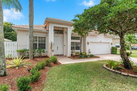 1686 NW 170th Ave, Pembroke Pines, FL 33028