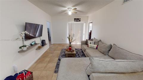 3261 Sabal Palm Mnr #102, Hollywood, FL 33024