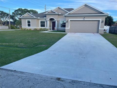 3201 SW Hickenlooper St, Port Saint Lucie, FL 34953