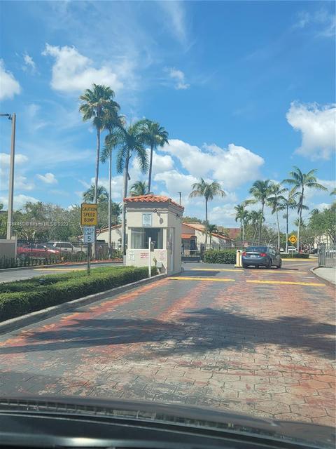 6195 NW 186th St #416, Hialeah, FL 33015